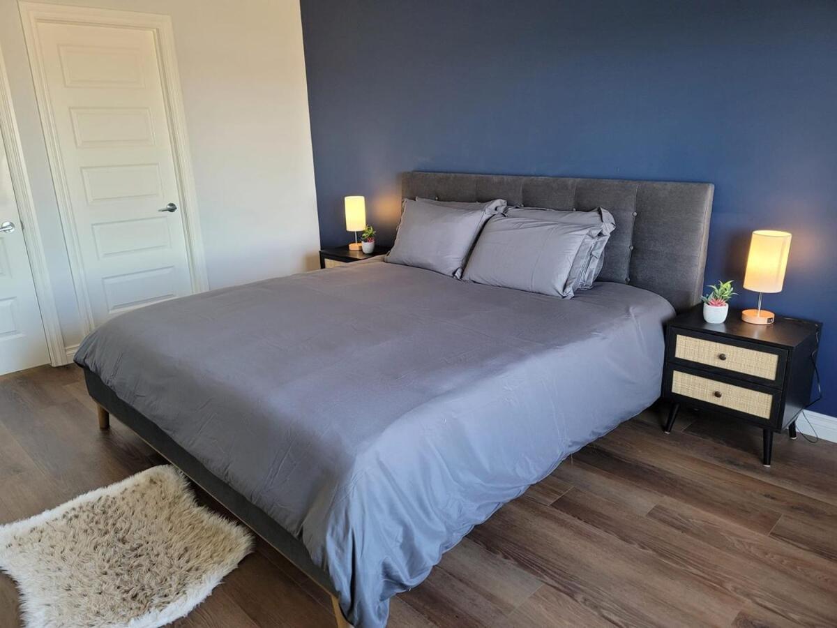 Holiday home Exquisite Entire 4- Bed Vacation Home! Calgary