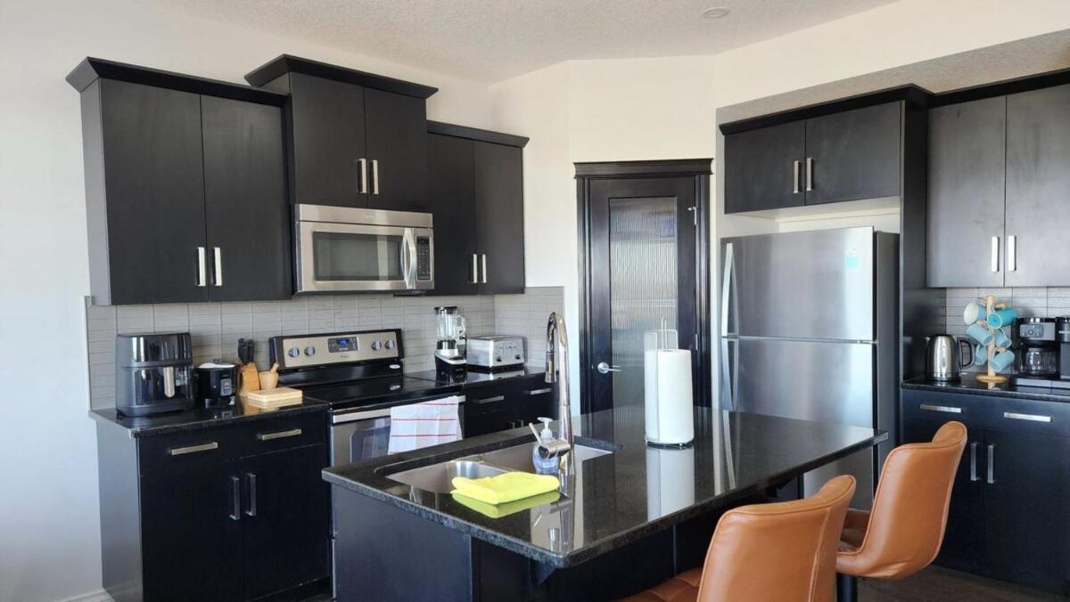 Holiday home Exquisite Entire 4- Bed Vacation Home! Calgary